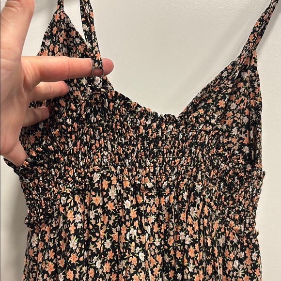 Floral Black Maxi Dress - Picture 3 of 4